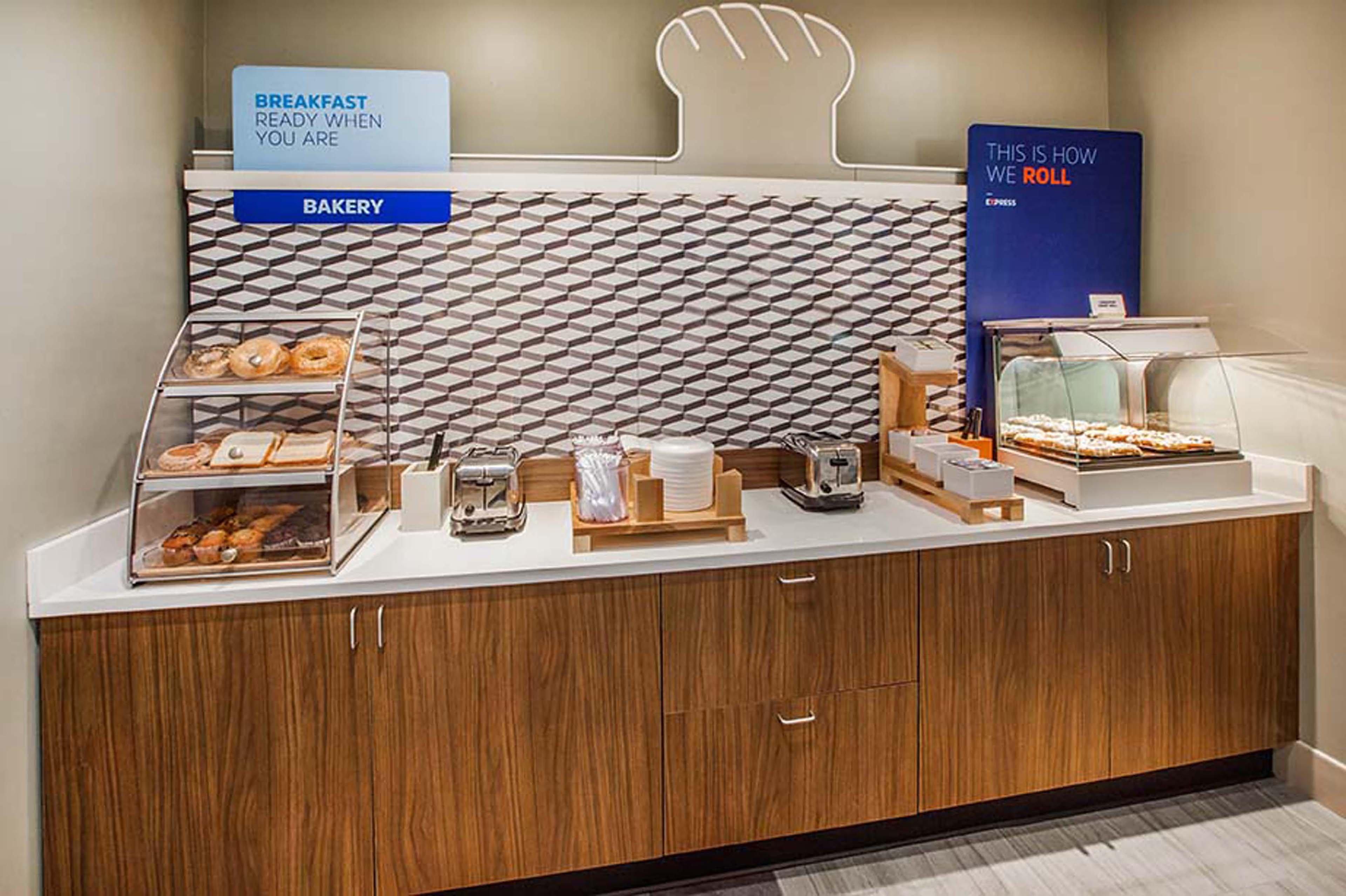 Holiday Inn Express & Suites Monroe By Ihg Esterno foto
